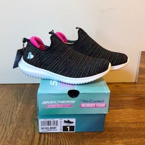 Sketchers Brand New Girl Slip On Sneakers